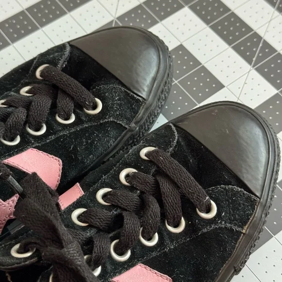 Converse Re-Issue Low Top Sneakers Black Pink Chevron Suede Women’s Size 8 - Picture 12 of 16